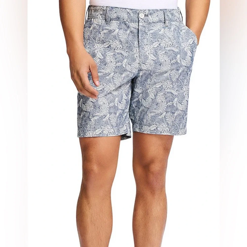 Izod colony Blue Leaf Print Shorts size 42